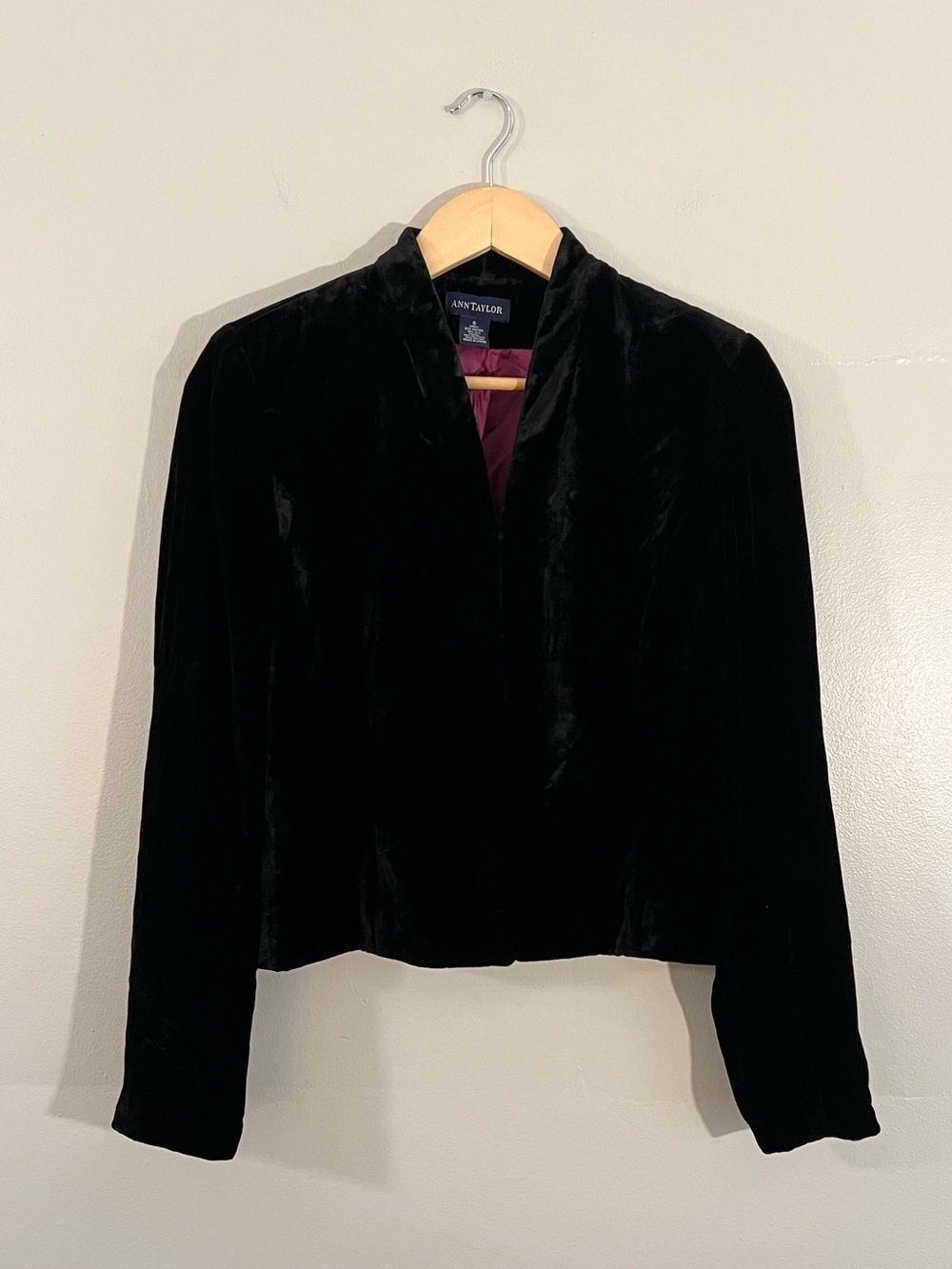 Vintage 1990’s Ann Taylor black velvet silk Evening jacket elegant fall event